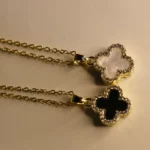 Noir-Blanc Clover Necklace